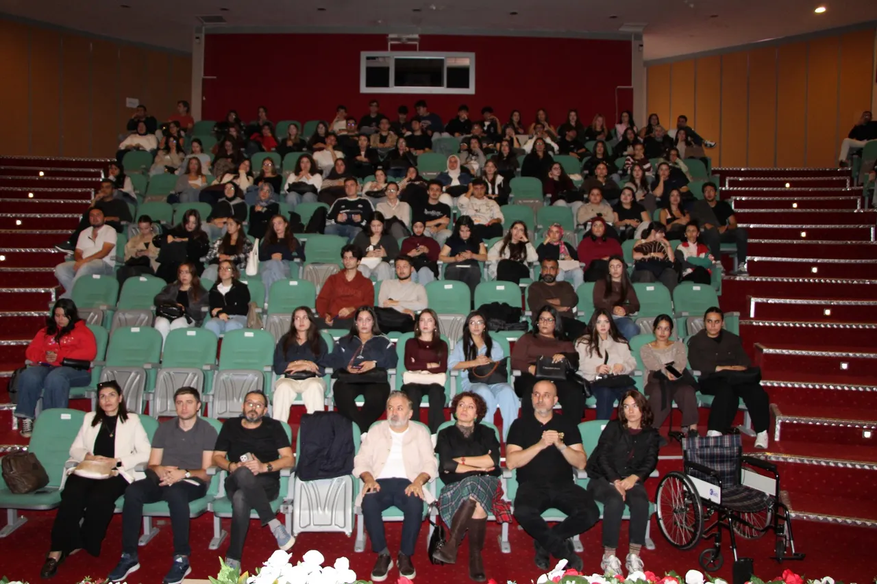 Adnan Menderes Üniversitesinde 2026-2027 Akademik Yılı oryantasyon programları devam ediyor