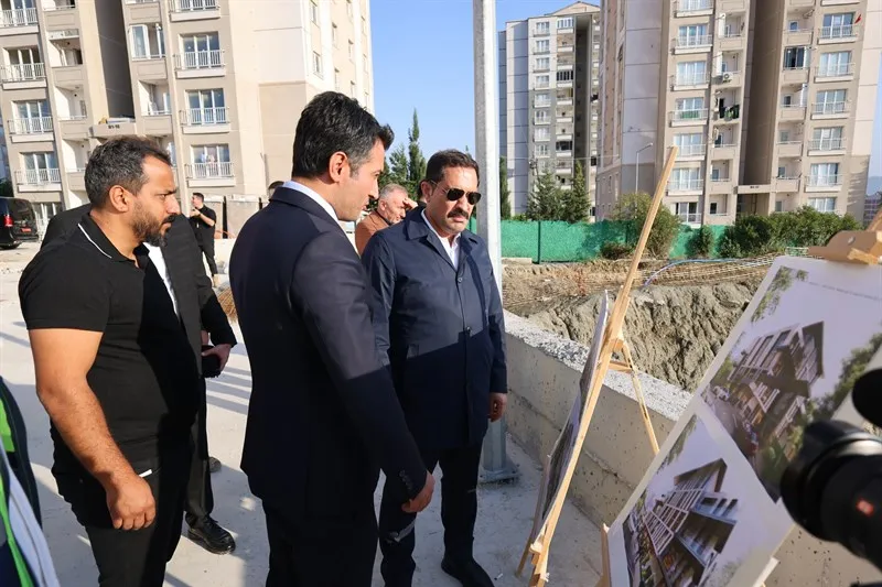 Hatay Valisi Masatlı, yapımı devam eden kamu hizmet binalarında incelemelerde bulundu