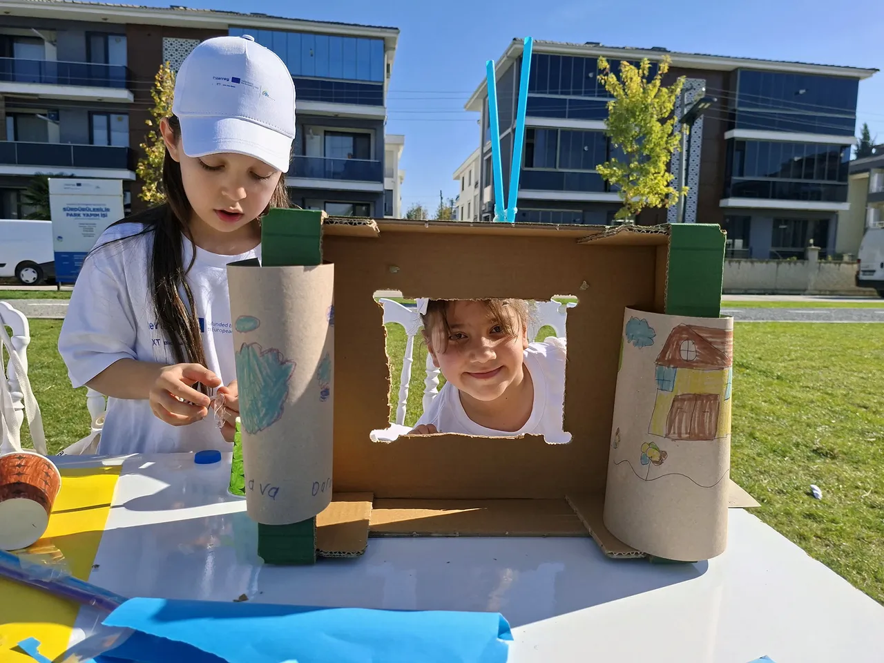 Minikler doğanın izinde: Çevre için öğrendiler, ürettiler