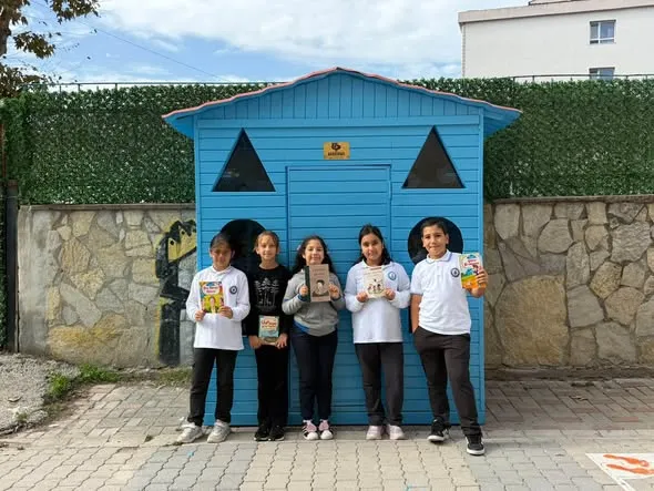 Bandırma Belediyesi, sokaklar Dönüşüyor Projesi kapsamında, çocukların hayalleriyle şekillenen sokaklarda dönüşümün son aşamasına geldi