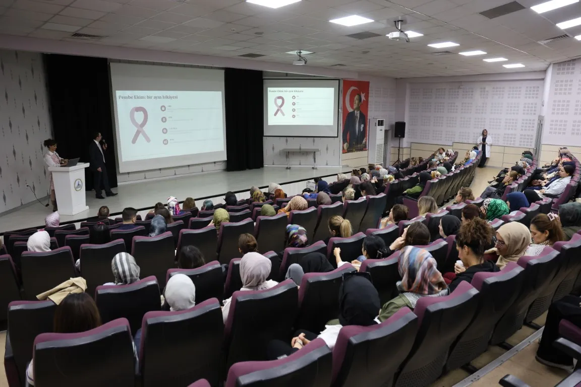 Kartepe’de meme kanserinde erken teşhise dikkat çekildi