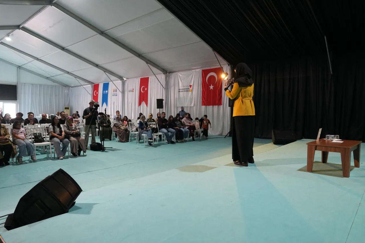 Büyükşehir’in Kitap Fuarı, uluslararası bir buluşmaya daha Ev sahipliği yaptı