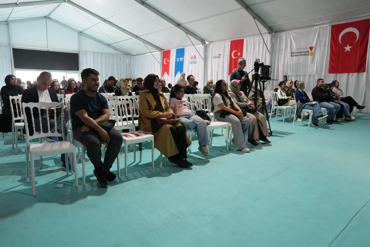 Büyükşehir’in Kitap Fuarı, uluslararası bir buluşmaya daha Ev sahipliği yaptı