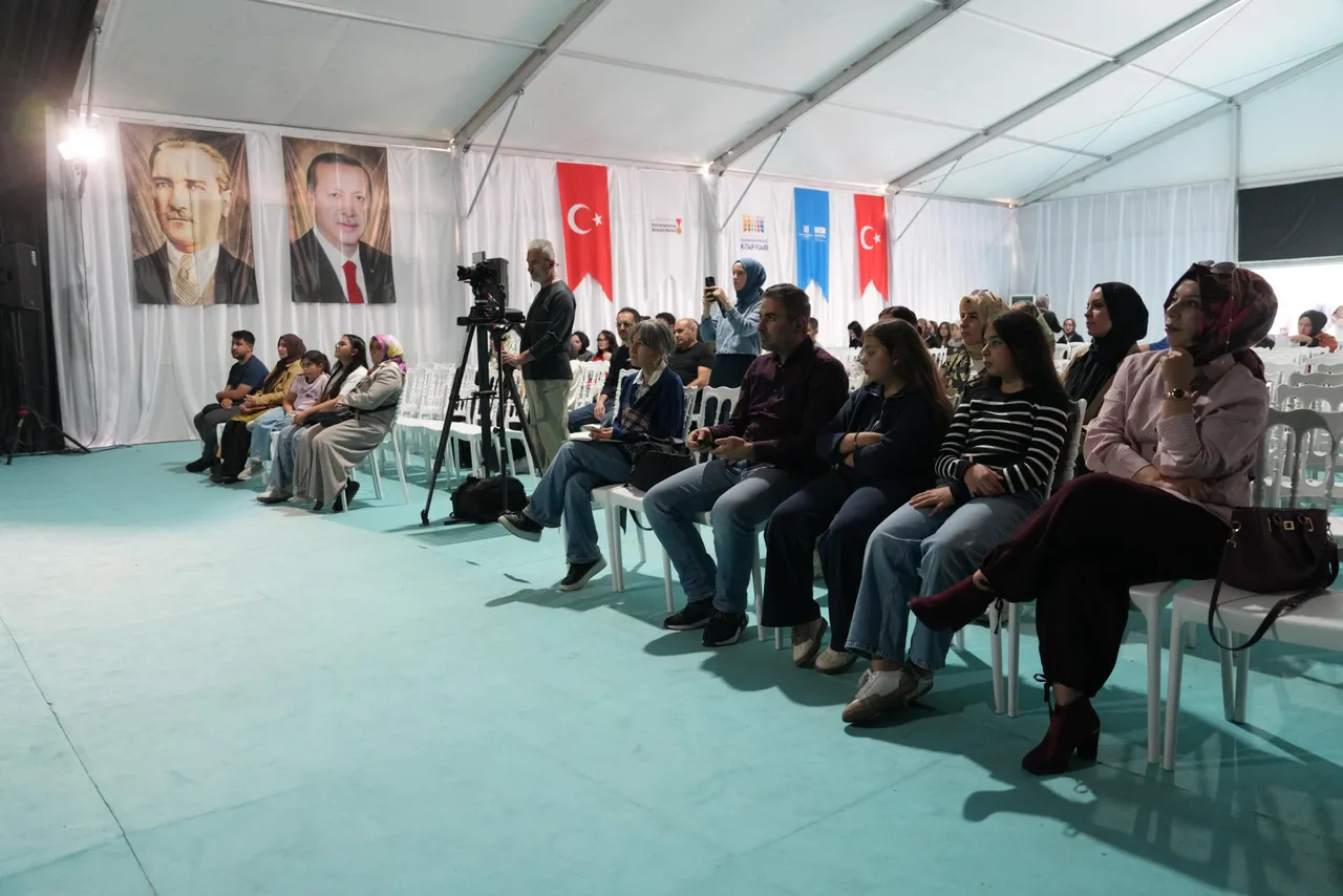 Büyükşehir’in Kitap Fuarı, uluslararası bir buluşmaya daha Ev sahipliği yaptı