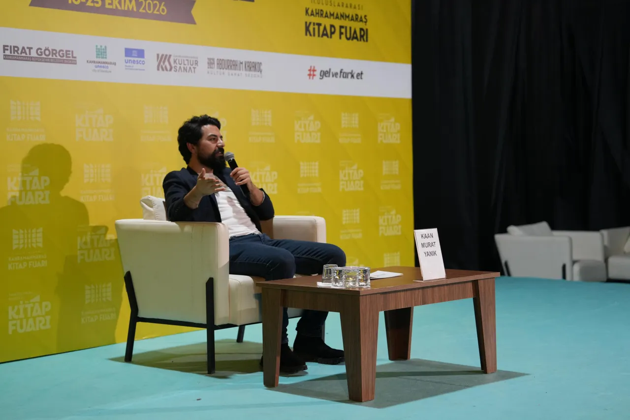 Kaan Murat Yanık, Kitap Fuarı’nda okurlarıyla buluştu