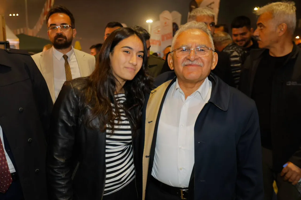 Başkan Büyükkılıç, Gastronomi Günleri’nde Kayserililerle buluştu: Millet Bahçesi doldu taştı