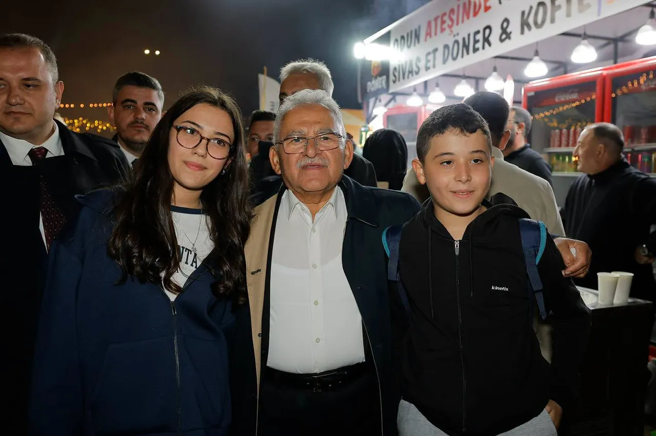 Başkan Büyükkılıç, Gastronomi Günleri’nde Kayserililerle buluştu: Millet Bahçesi doldu taştı