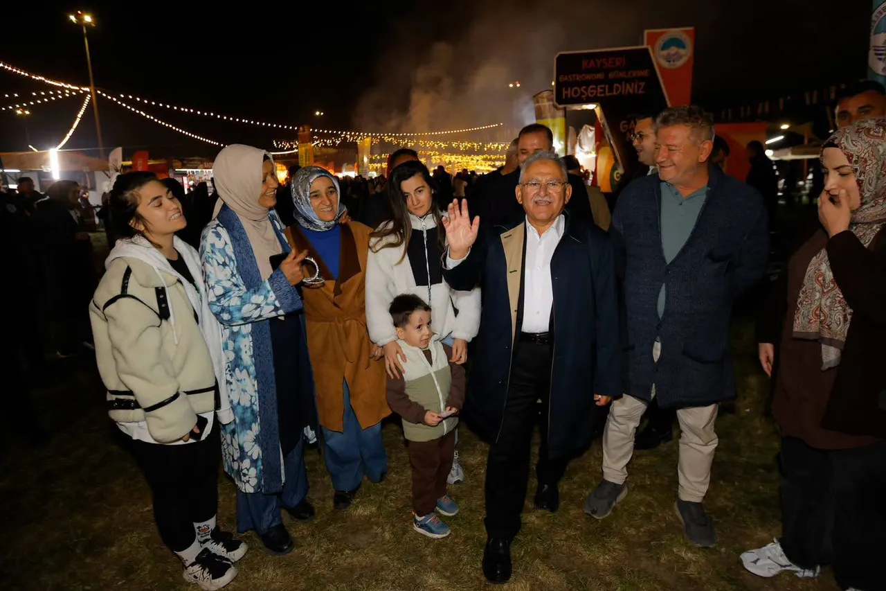 Başkan Büyükkılıç, Gastronomi Günleri’nde Kayserililerle buluştu: Millet Bahçesi doldu taştı