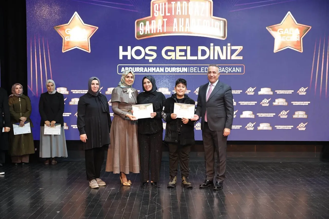 Sultangazi Belediyesi sanat akademileri gala programı