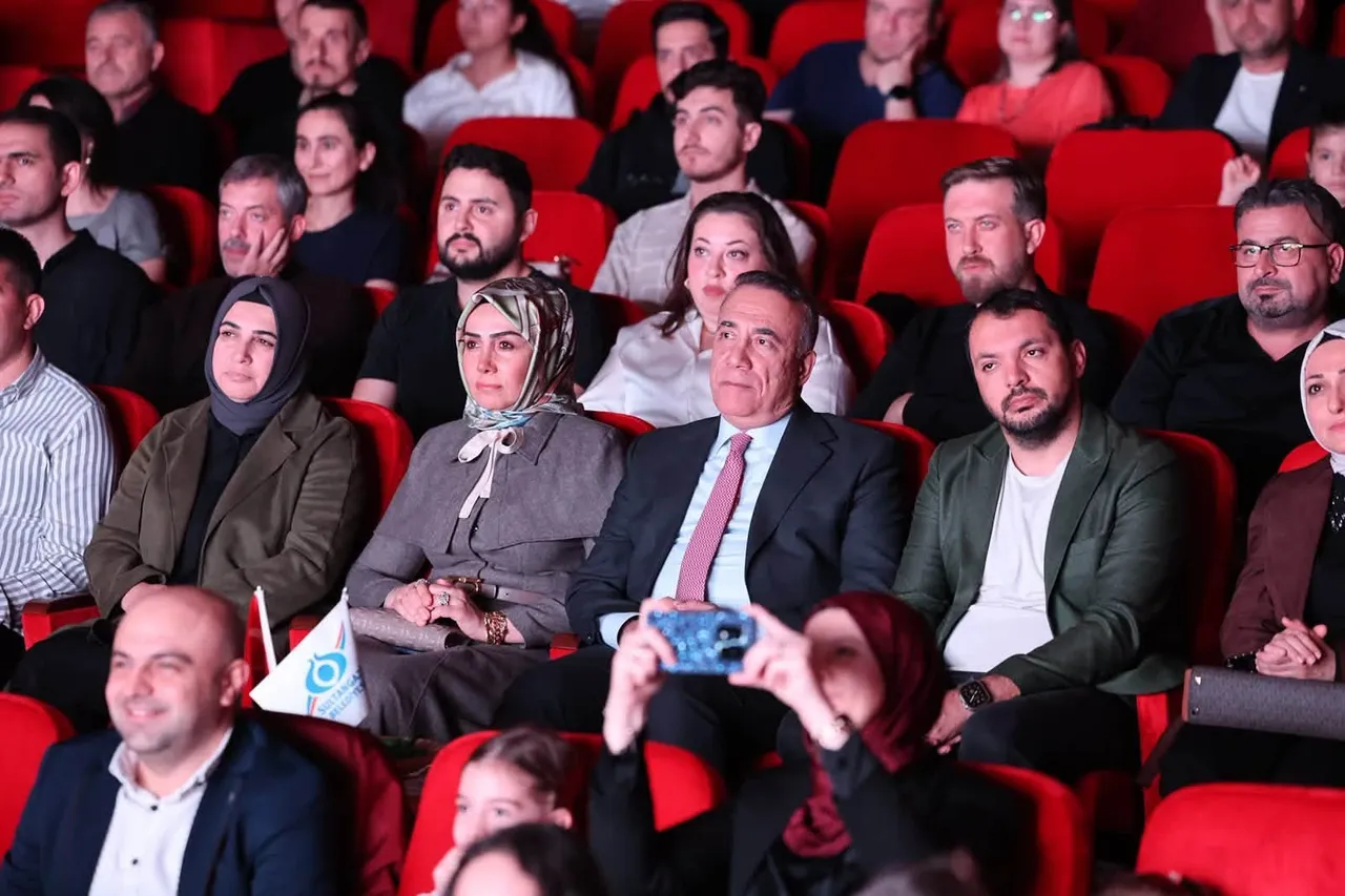 Sultangazi Belediyesi sanat akademileri gala programı