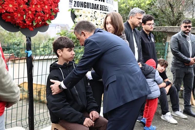 Maden kazasında hayatını kaybeden maden işçisi Murat Kaya, Saltukova’da son yolculuğuna uğurlandı