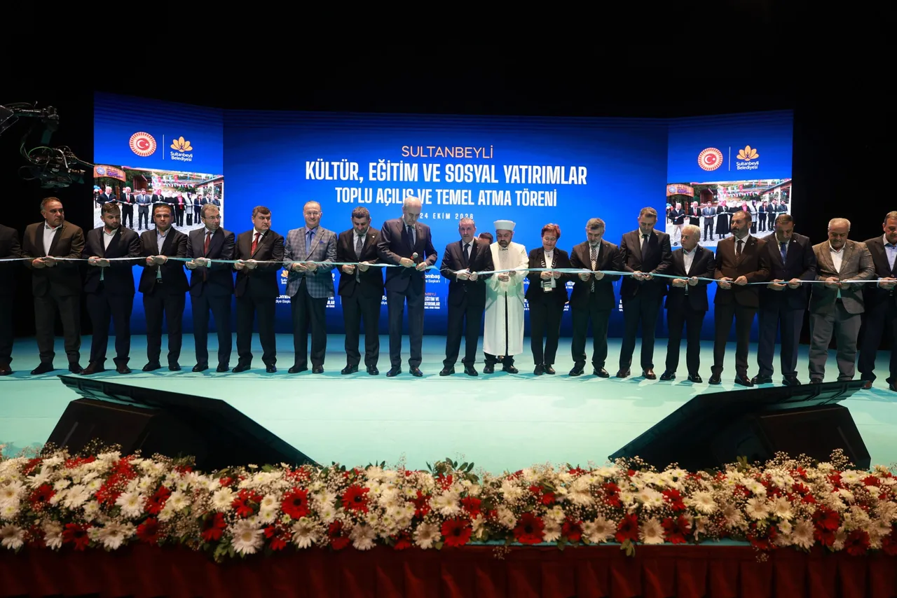 Sultanbeyli Kültür, eğitim ve sosyal yatırımlar toplu açılış ve temel Atma Töreni gerçekeleştirildi