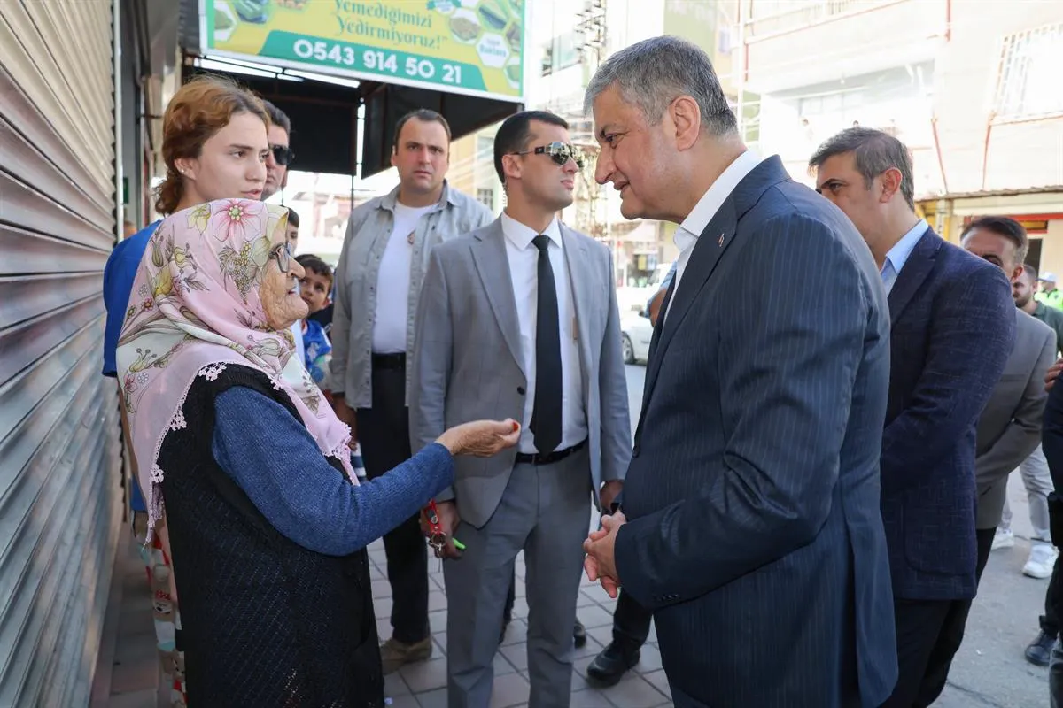Vali Yavuz’dan Yüreğir’de esnaf ziyareti