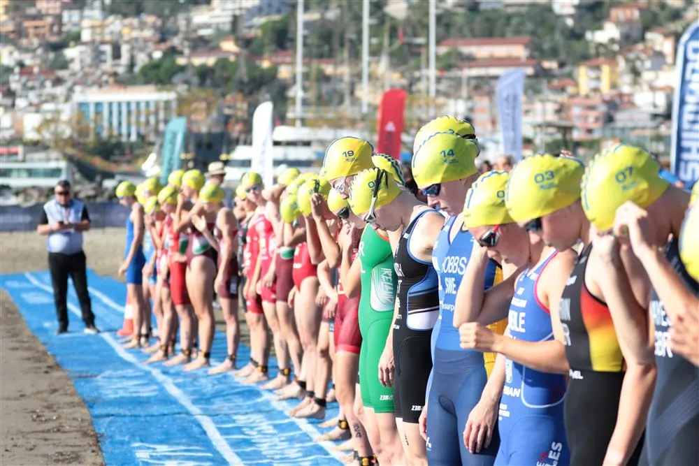 35. Uluslararası Alanya Triatlonu başladı