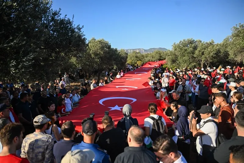 Cumhuriyet’in Kahramanları Kaş’ta düzenlenen yürüyüşle anıldı