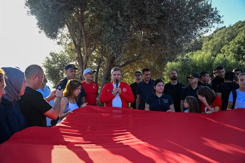 Cumhuriyet’in Kahramanları Kaş’ta düzenlenen yürüyüşle anıldı