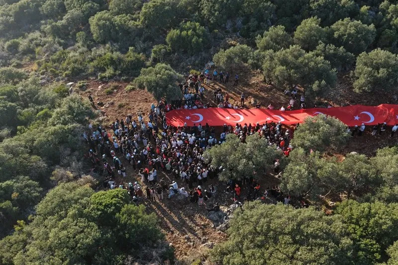 Cumhuriyet’in Kahramanları Kaş’ta düzenlenen yürüyüşle anıldı