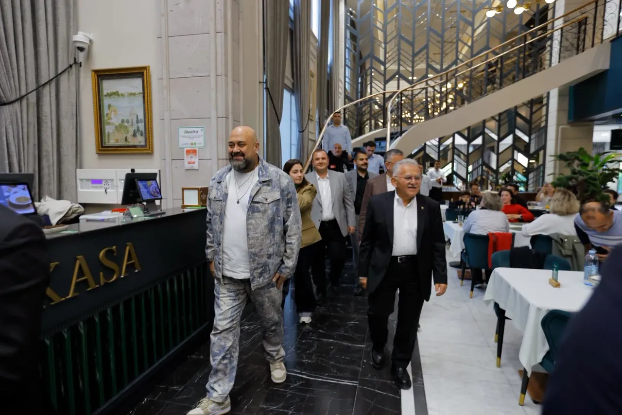 Başkan Büyükkılıç, Masterchef Şefleri Yalçınkaya ve Sivrioğlu’nu ağırladı