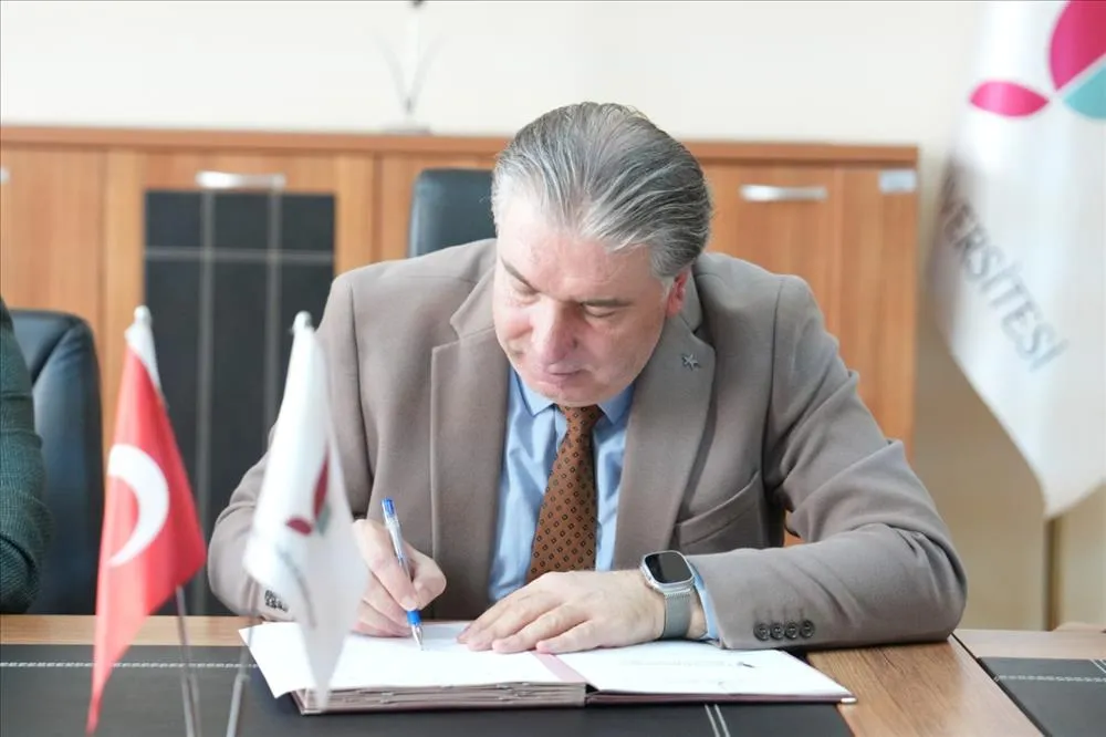 Yalova Üniversitesi ile 7 Sanayi Kuruluşu Arasında İş Birliği protokolü imzalandı