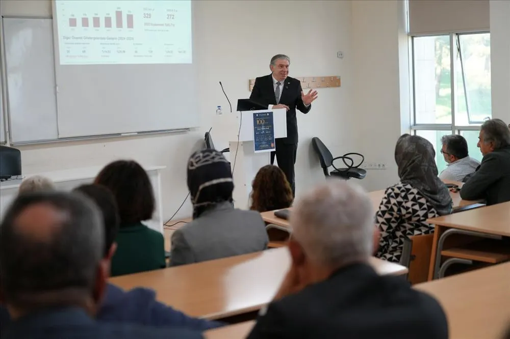 Hukuk Fakültesinde akademik kurul toplantısı düzenlendi