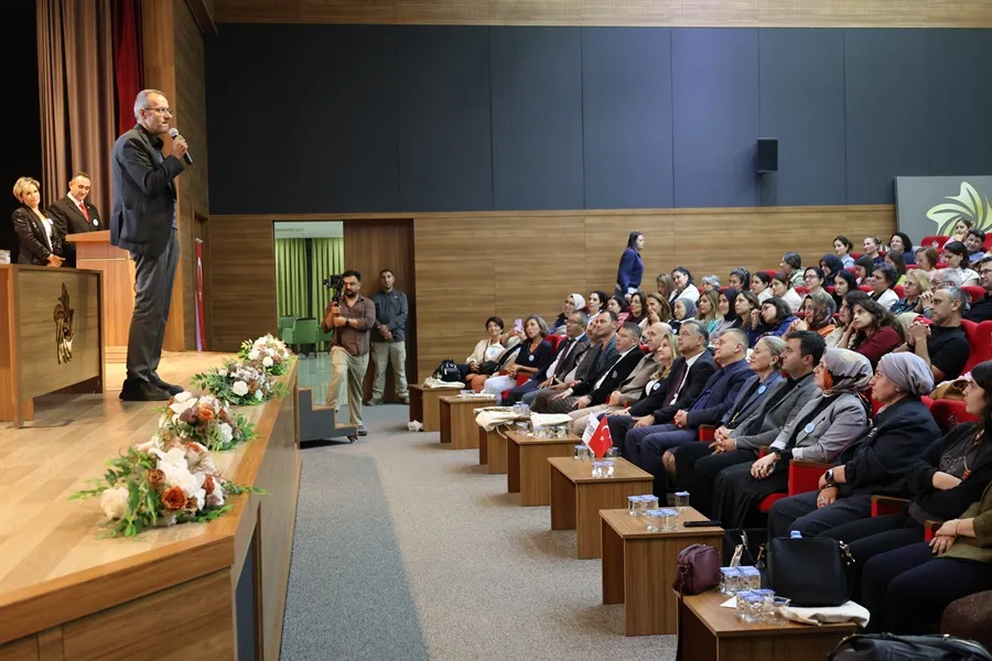 Öğretmenlere yönelik eğitim söyleşileri