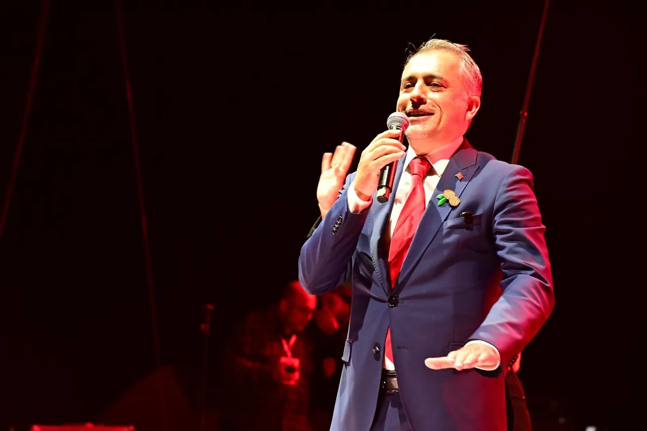 3. Osmaniye Fıstığı Festivali Semicenk konseriyle sona erdi