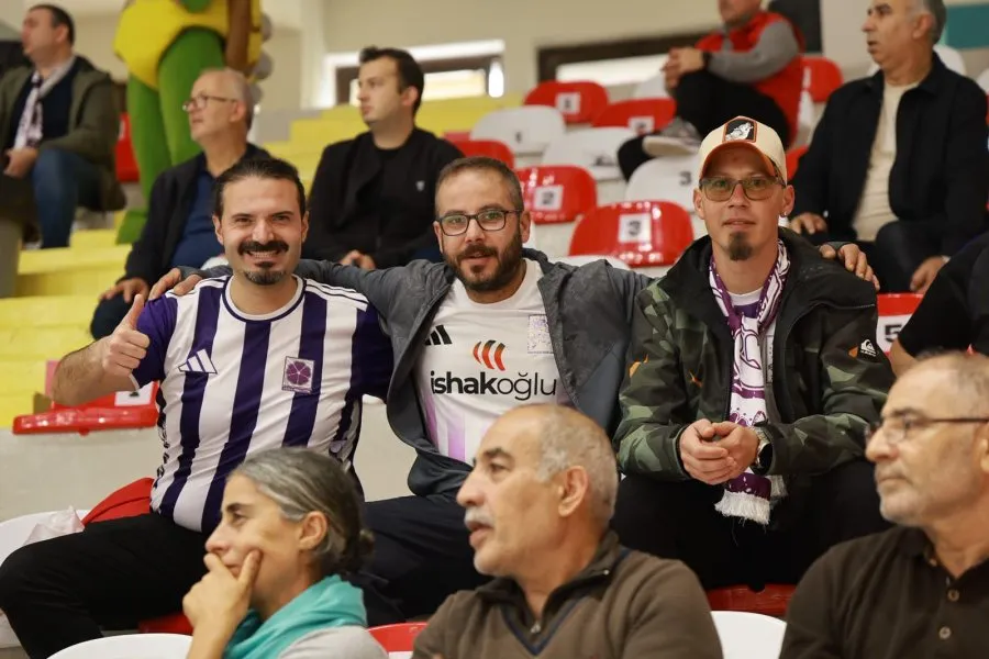 Gebze Belediyespor ilk İç saha maçında kaybetmedi