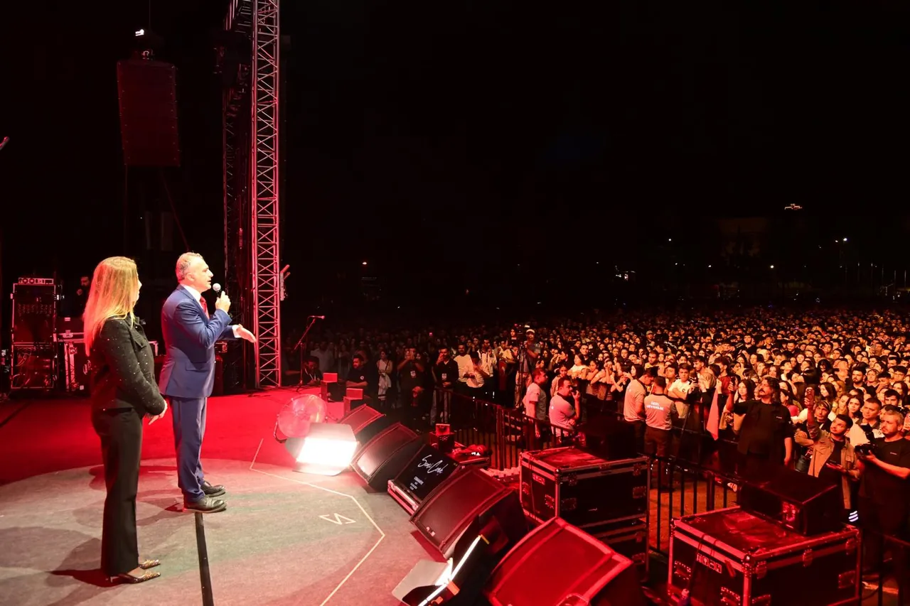 Osmaniye Korkut Ata Üniversitesi, düzenlenen konsere ev sahipliği yaptı