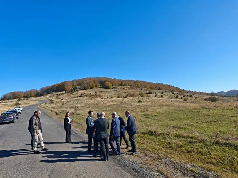 Vali Erol, Akkuş ilçesinde kurulması planlanan OSB alanında incelemede bulundu