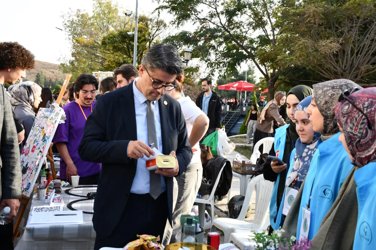ÇOMÜ’de kulüp tanıtım günleri yapıldı