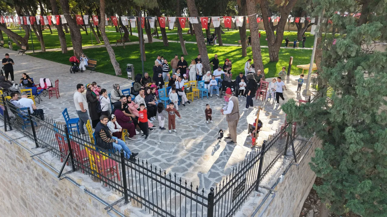 Büyükşehir’in kale etkinlikleri çocuklara bir hafta sonu yaşattı