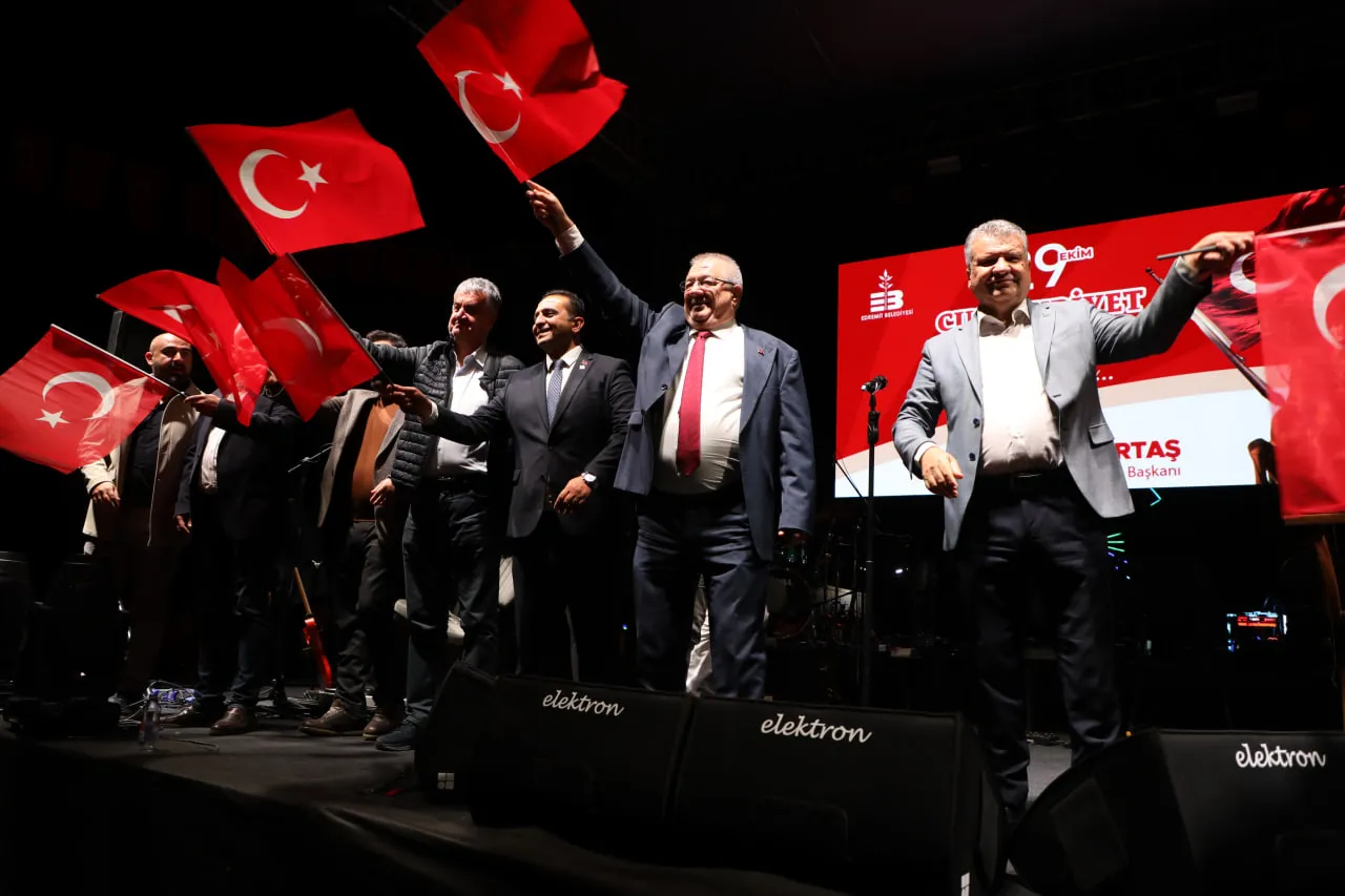 Edremit’te Cumhuriyet Bayramı coşkuyla kutlanacak