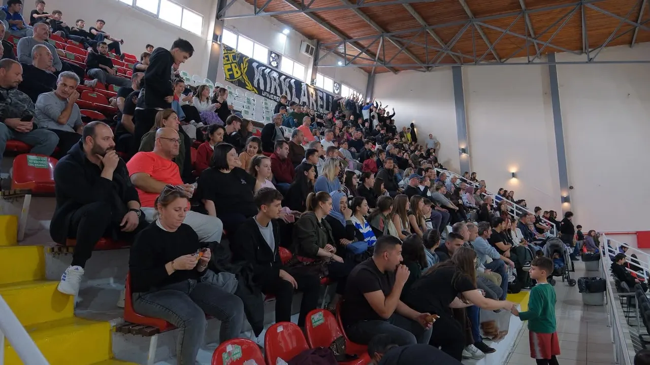 Kırklareli Belediyesi: Pehlivanköy Akademi Voleybol Takımımıza yürekten başarılar diliyorum