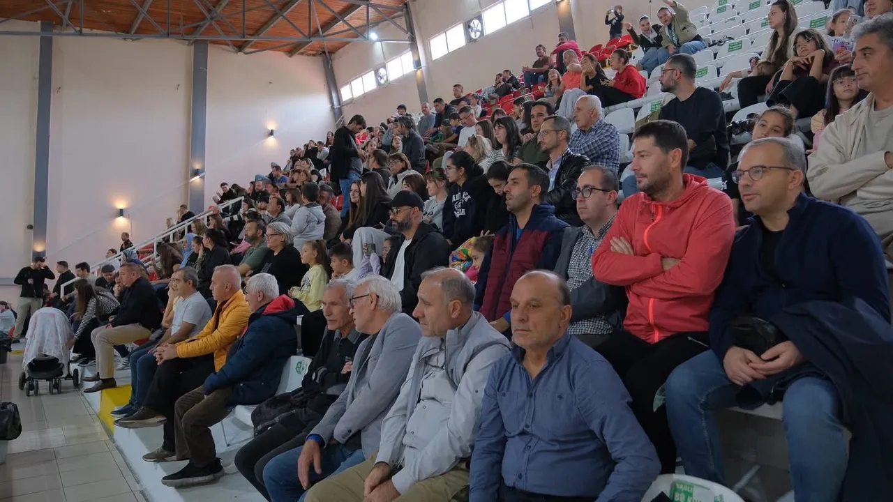 Yolunuz açık başarılarınız daim olsun kızlar