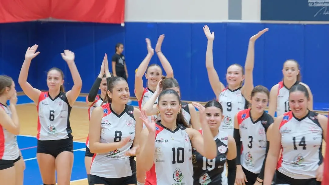 Yolunuz açık başarılarınız daim olsun kızlar