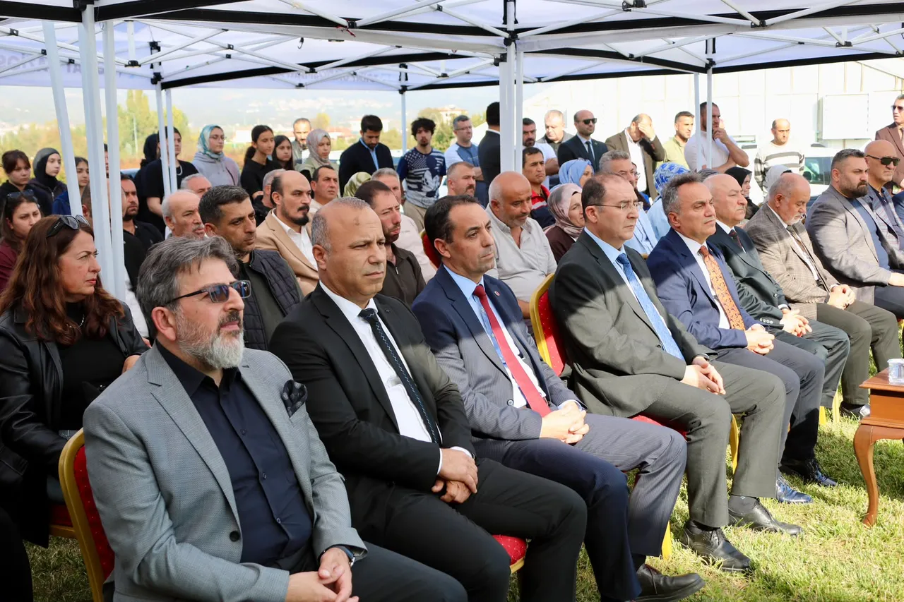 TOGÜ’den Tokat’ta Süs Bitkileri yetiştiriciliğine destek: Üreticilere 3 bin 900 Fidan Dağıtıldı