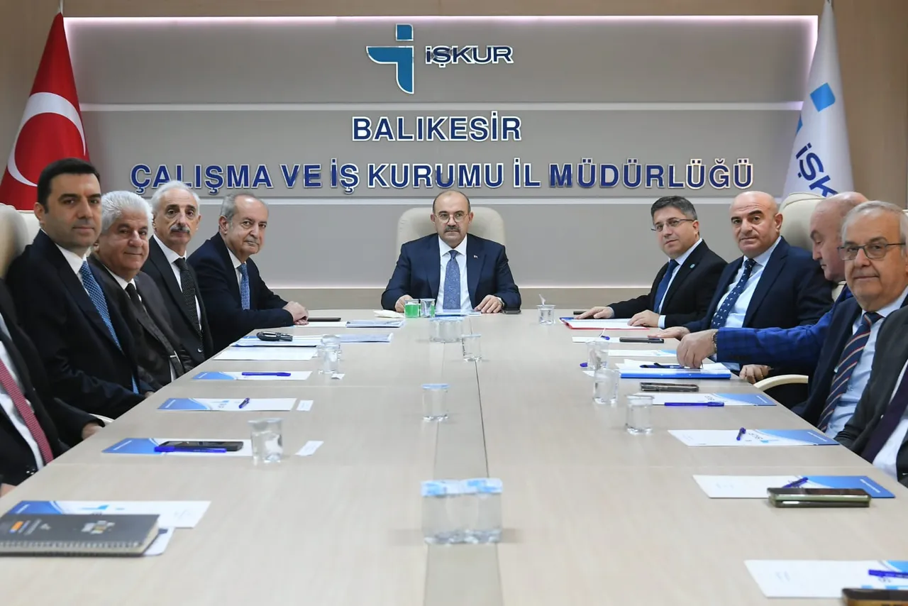 BAÜN Rektörü Oğurlu, İl İstihdam ve Mesleki Eğitim Kurulu toplantısına katıldı