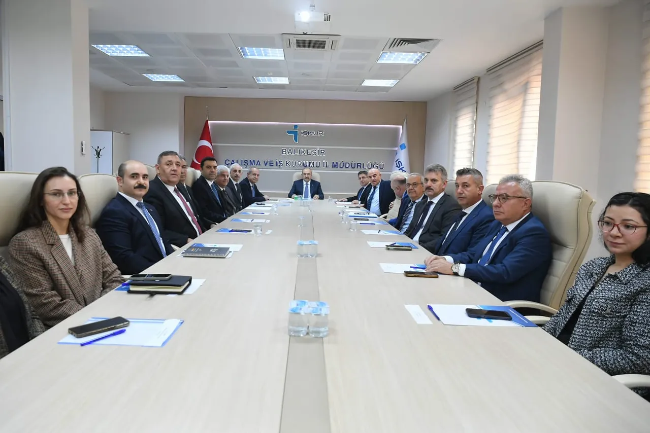 BAÜN Rektörü Oğurlu, İl İstihdam ve Mesleki Eğitim Kurulu toplantısına katıldı