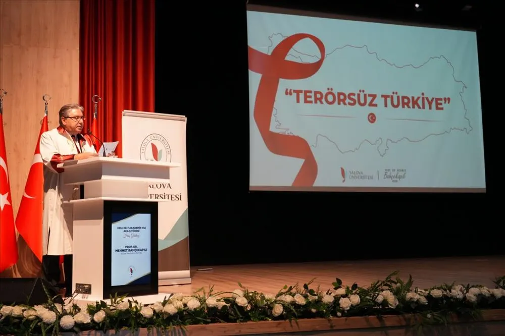 Yalova Üniversitesi, 2026-2027 Akademik Yılı açılış dersini büyük bir coşkuyla yaptı