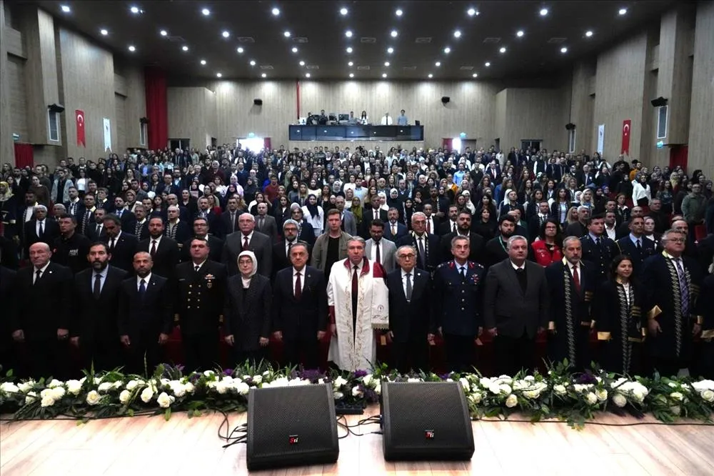 Yalova Üniversitesi, 2026-2027 Akademik Yılı açılış dersini büyük bir coşkuyla yaptı