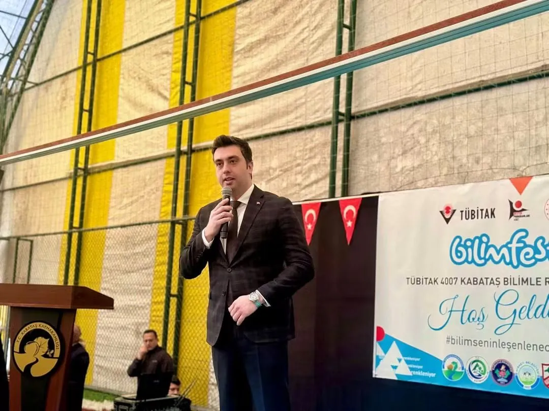 TÜBİTAK 4007 Kabataş Bilimle Renkleniyor Bilim Şenliği’nin kapanış programı düzenlendi