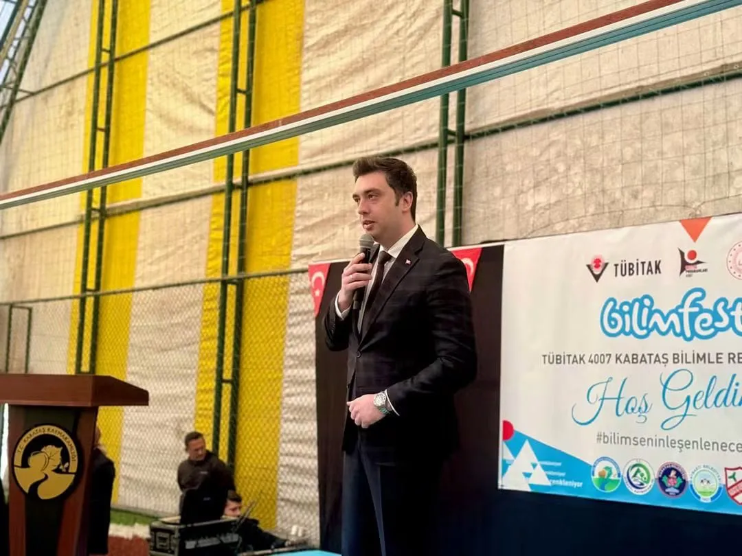 TÜBİTAK 4007 Kabataş Bilimle Renkleniyor Bilim Şenliği’nin kapanış programı düzenlendi