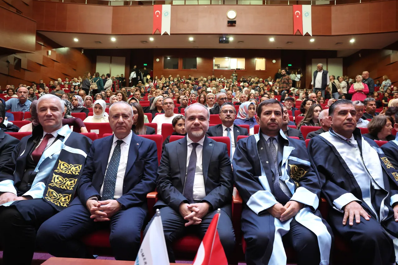 Niğde Ömer Halisdemir Üniversitesi Tıp Fakültesi öğrencileri beyaz önlüklerini giydi