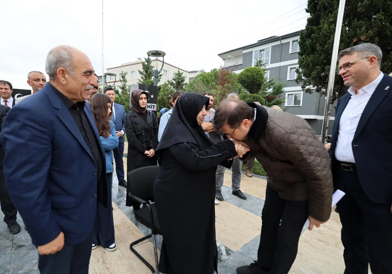 Çerkezköy Belediyesi, Şehidi kabri başında andı