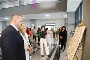 ASÜ’de Anadolu’nun renkleri, Cumhuriyet'in izleri sergisi açıldı