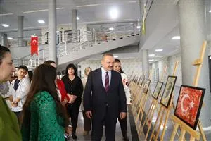 ASÜ’de Anadolu’nun renkleri, Cumhuriyet'in izleri sergisi açıldı