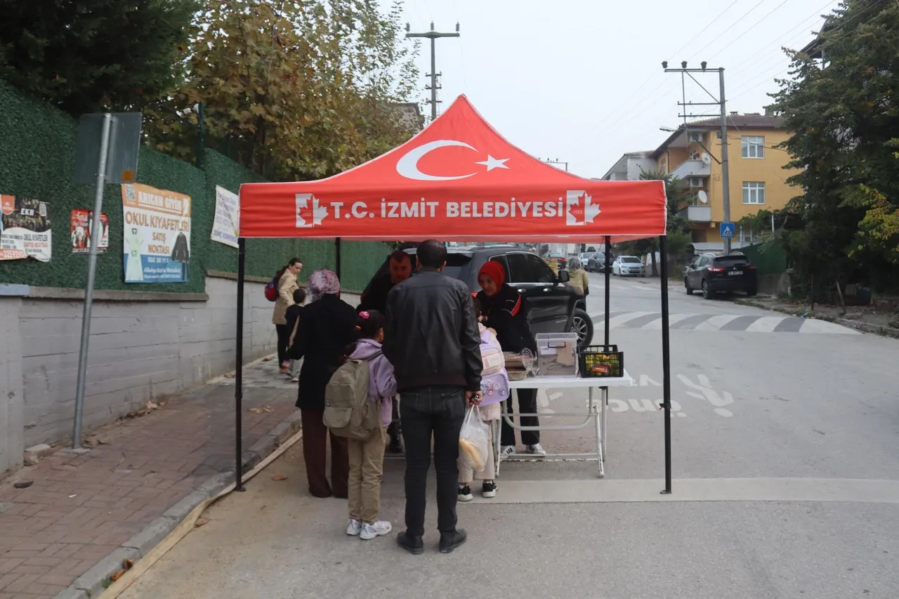 İzmit Belediyesi beslenme saati projesine devam ediyor