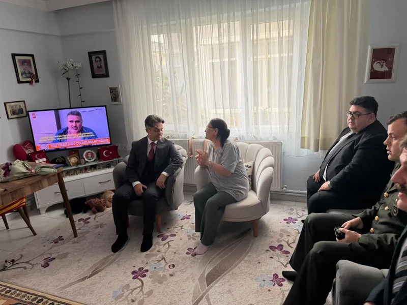 Şarköy Kaymakamı Erdoğan'ın Şehit Gürkan Demirtaş'ın ailesine ziyaretleri