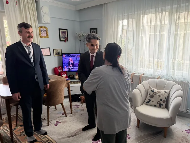 Şarköy Kaymakamı Erdoğan'ın Şehit Gürkan Demirtaş'ın ailesine ziyaretleri