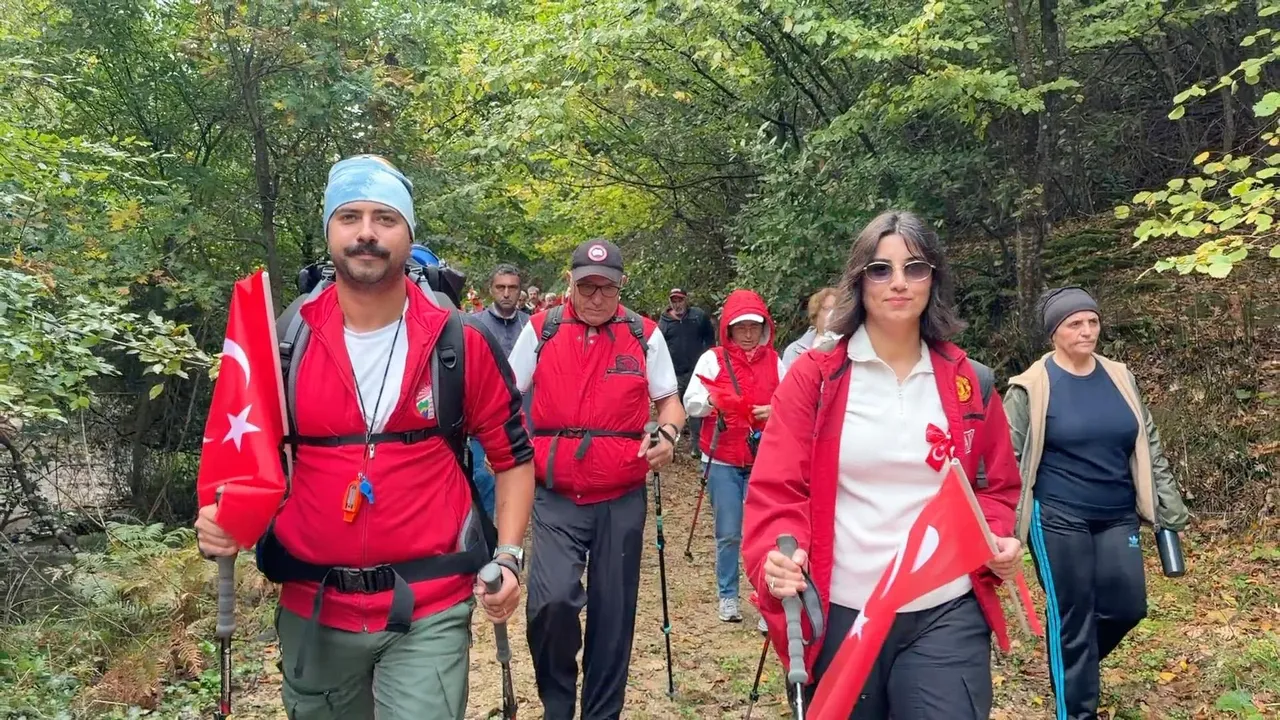Şile’de Cumhuriyet Coşkusu Kilimli Parkuru’nda doğa yürüyüşüyle yaşandı